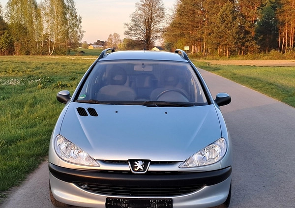 Peugeot 206 cena 7900 przebieg: 180480, rok produkcji 2002 z Ryki małe 352